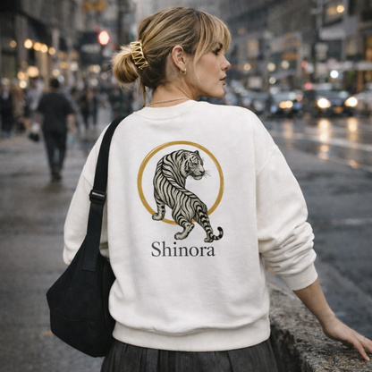 Shinora White Tiger – Winter Edition 白虎の守護｜クルーネックトレーナー